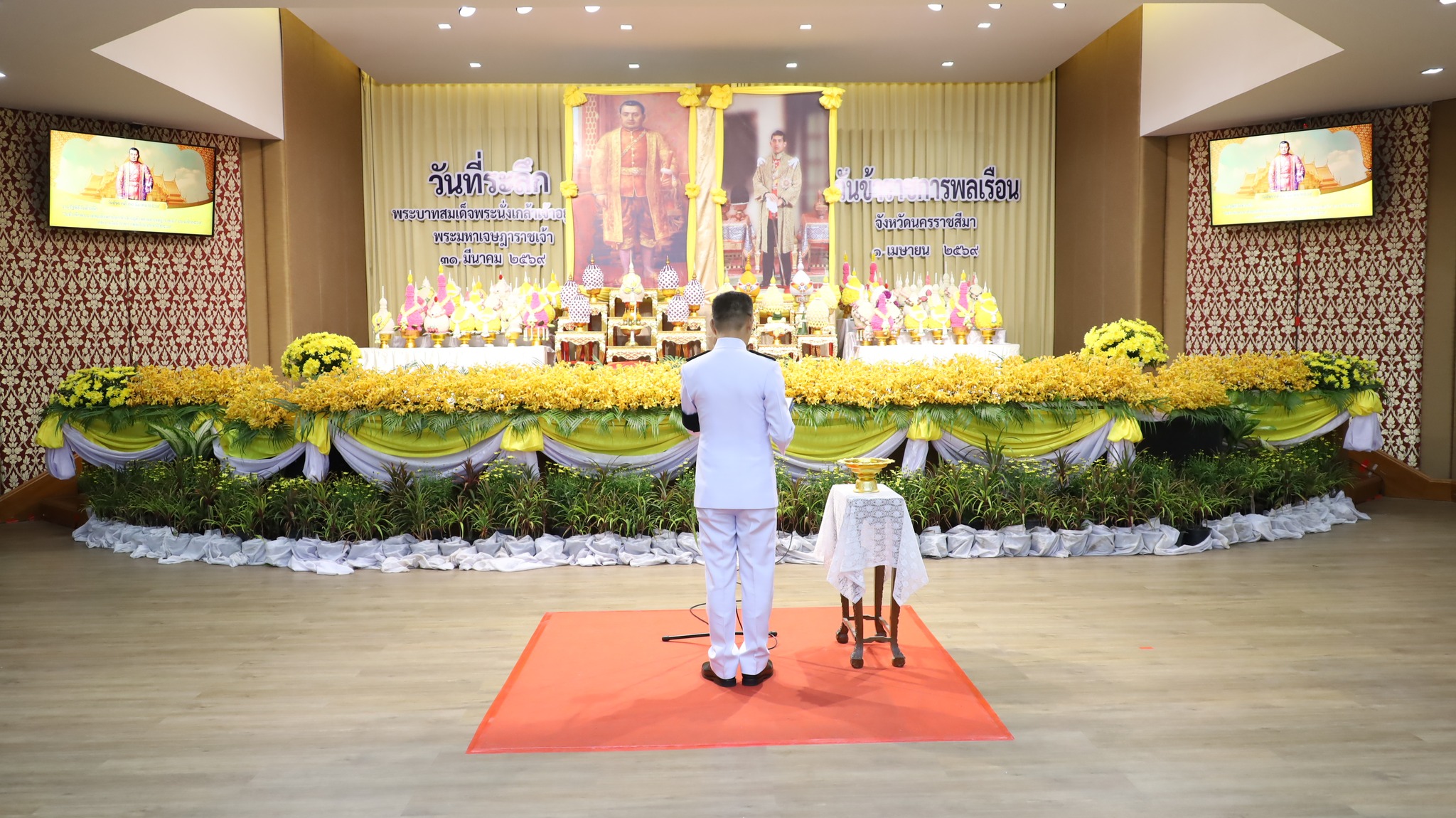 นครราชสีมาจัดพิธีวางพุ่มดอกไม้ น้อมรำลึกในพระมหากรุณาธิคุณ รัชกาลที่ 3 ประจำปี 2569